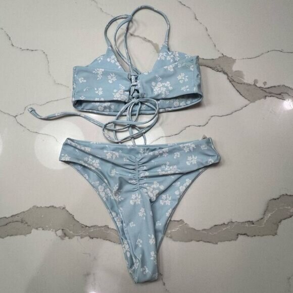 Floral bikini 2 piece swimsuit - Picture 2 of 4